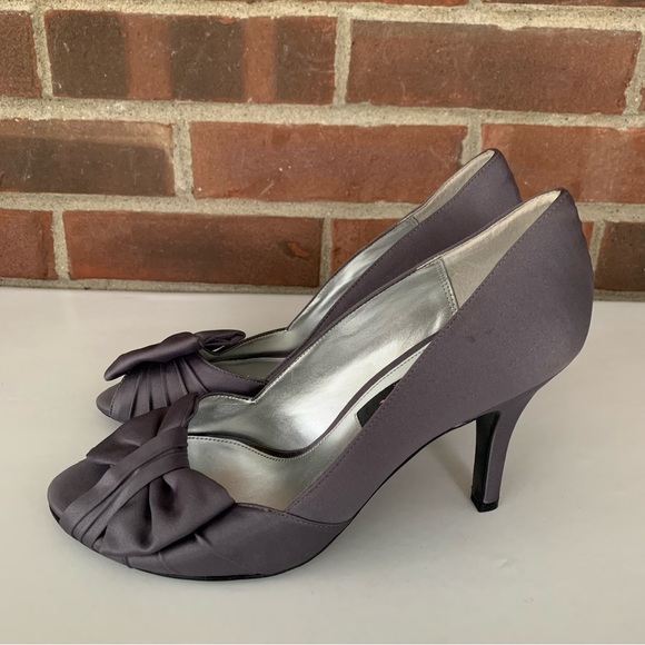Nina Womens Dark Grey Satin Bow Peep Toe Slip On High Heel Pump Size US 7.5 M - Picture 5 of 9